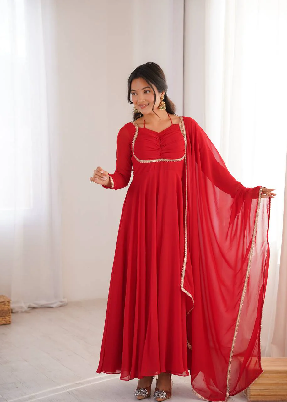 Scarlet Dream Graceful Evening Gown - Image 5