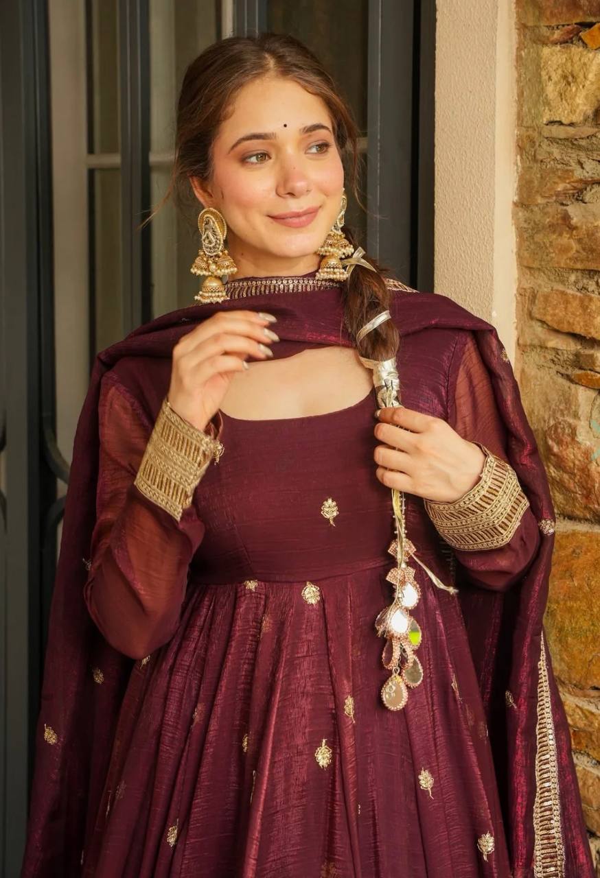 Vibrant Fusion of Tradition and Trend - Image 6